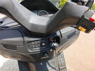 Scooter Riya Adonis 125