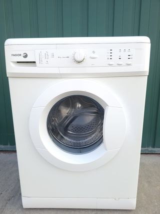 OPORTUNIDAD !! LAVADORA FAGOR 6KG 1.000 RPM.