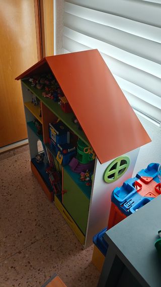 Mueble infantil casita juguetes