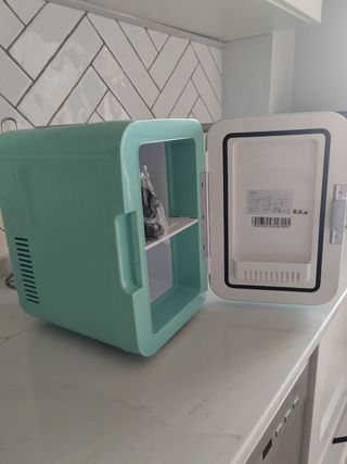 Mini nevera 6L Cecotec menta