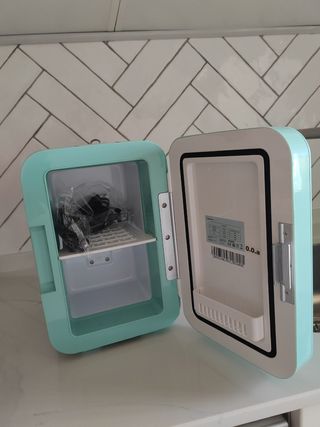 Mini nevera 6L Cecotec menta