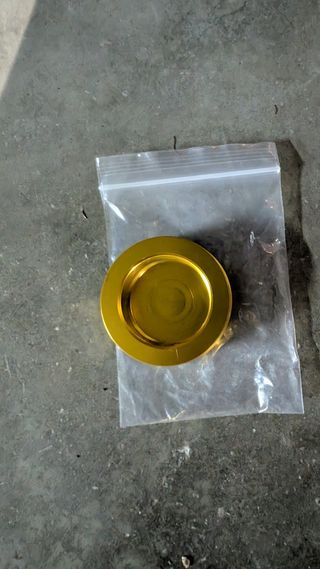 Tapón Tija Kawasaki ZX6R 636 dorado