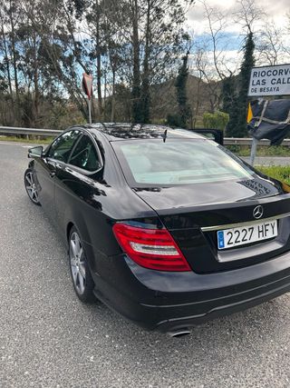 Mercedes-Benz Clase C 220d Pack AMG