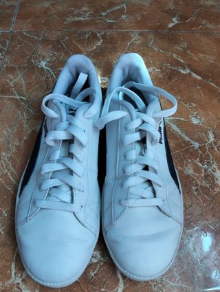 Zapatillas Puma blancas y azul 
