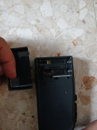 Grabadora Sanyo negra vintage