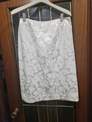Trajes para mujer L/40 por 5 euros
