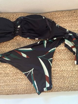 Bikini floral talla XS azul noche