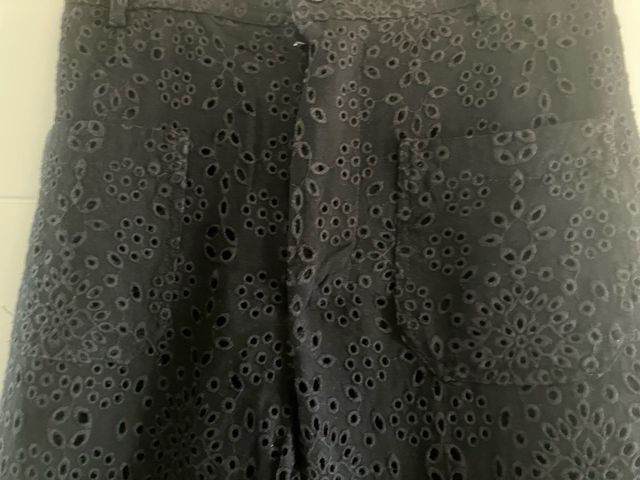 Pantaloni neri ZARA, traforati