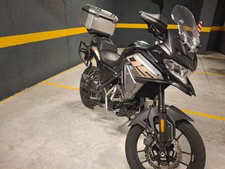 VOGE 650DS - Moto Aventura
