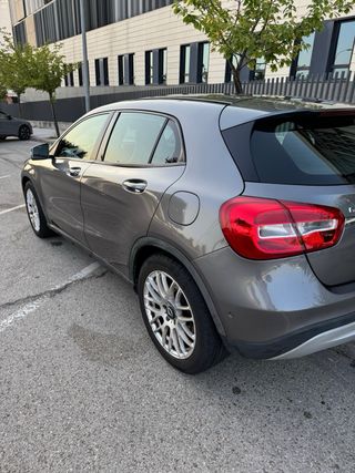 Mercedes-Benz Clase GLA 200