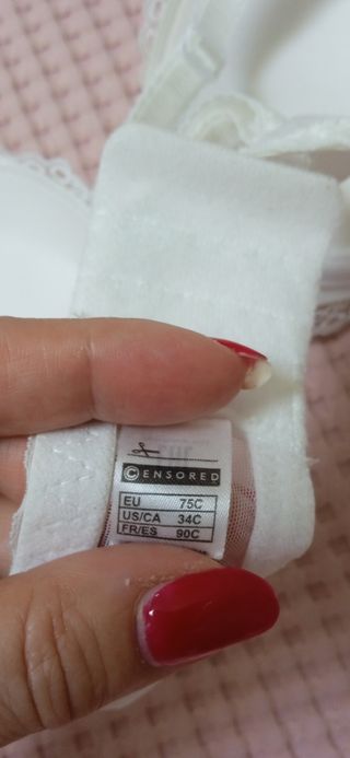 2 Sujetadores blancos encaje
