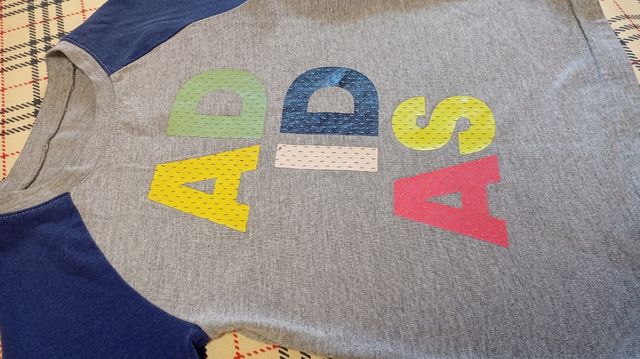 Camiseta Adidas niña 3-4 años