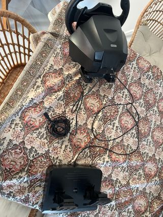 2 Volantes + 2 Pedales PlayStation