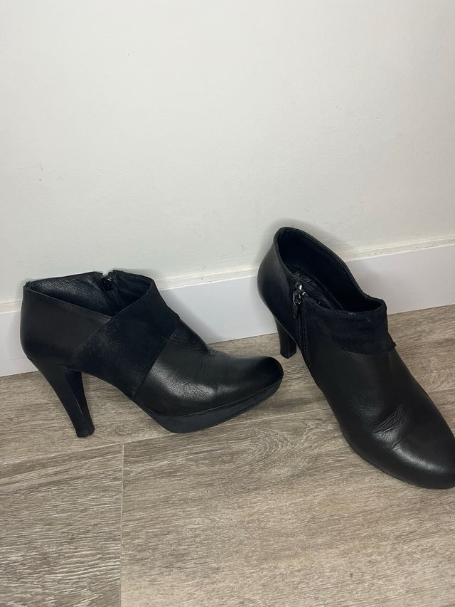 Botines tacón negros