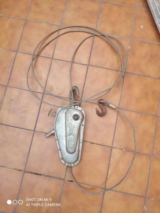 Tracter y dos barras