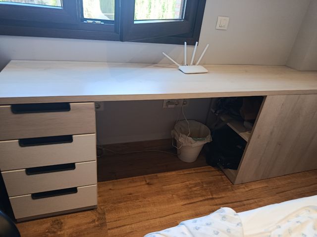 Escritorio madera gris glacial más silla