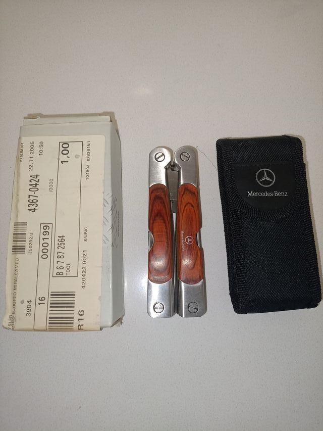 MERCEDES BENZ ORIGINAL HERRAMIENTA MULTIFUNCIONAL