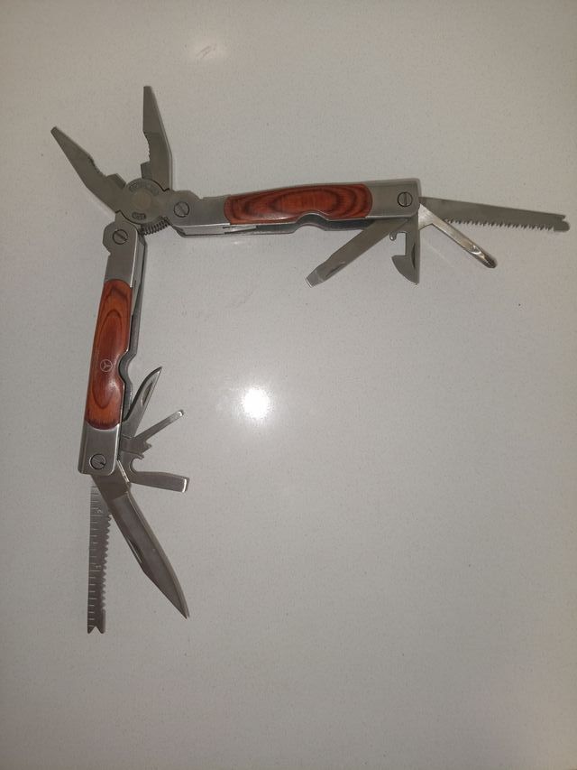 MERCEDES BENZ ORIGINAL HERRAMIENTA MULTIFUNCIONAL