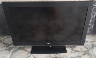TV LG 32" negra
No es smart