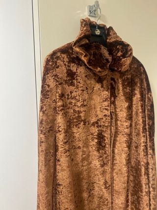 Capa terciopelo marrón