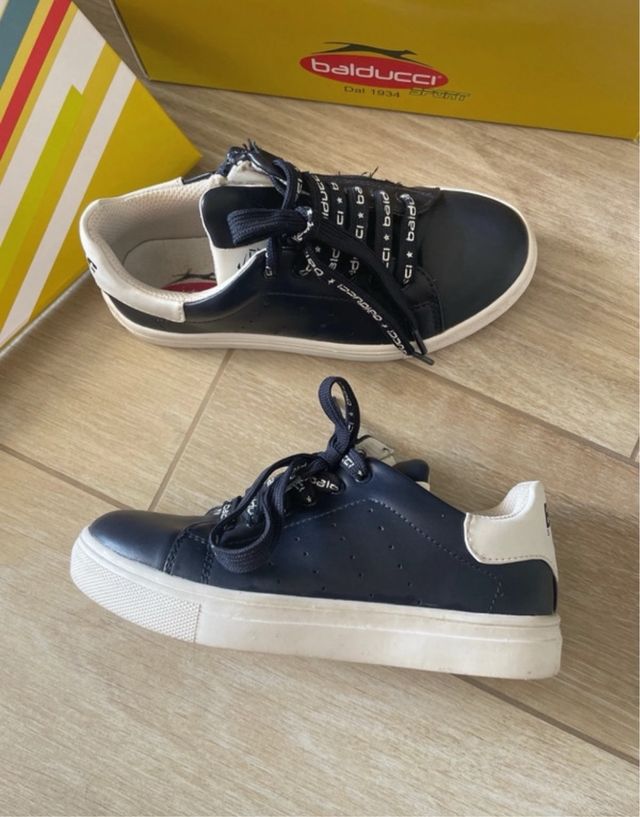 Sneakers balducci bambino in perfette condizioni 