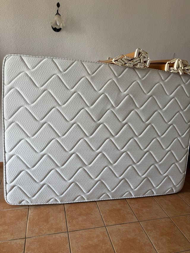 Colchón individual y base Ikea