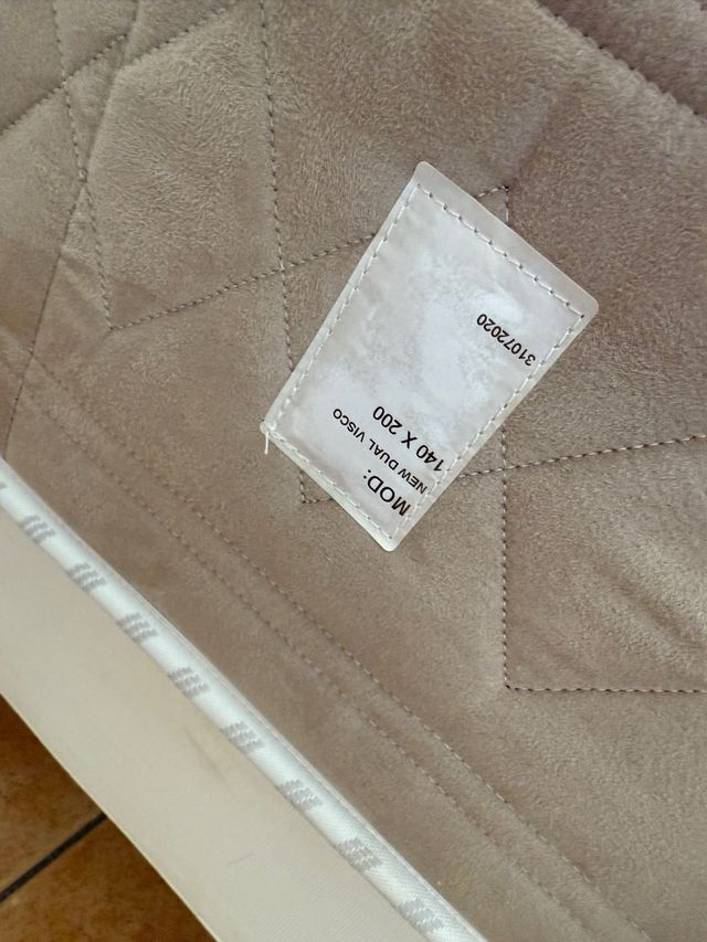 Colchón individual y base Ikea