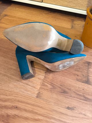 Zapatos Mary Paz tacón 37 - Verde azulado.
