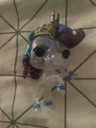 4 Funko Pops: Bugs Bunny, Batman, etc.