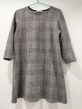 Vestido cuadros gris
