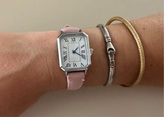 Reloj de mujer rosa y plata