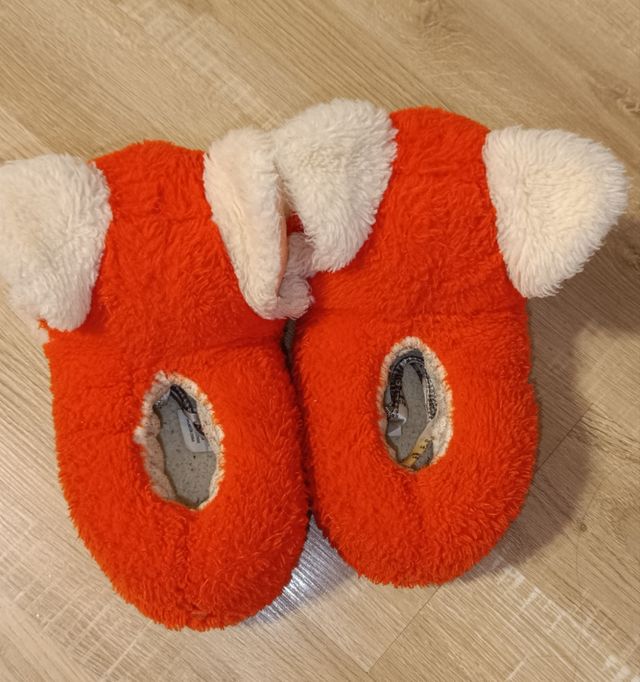 Pantuflas rojas RED talla 26