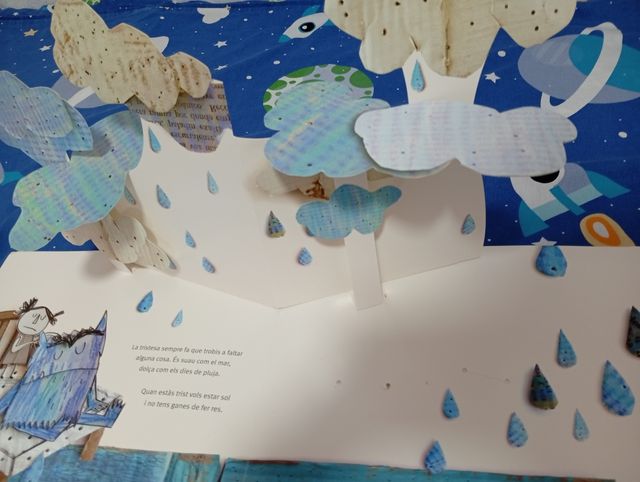 El Monstre de Colors, un llibre pop-up