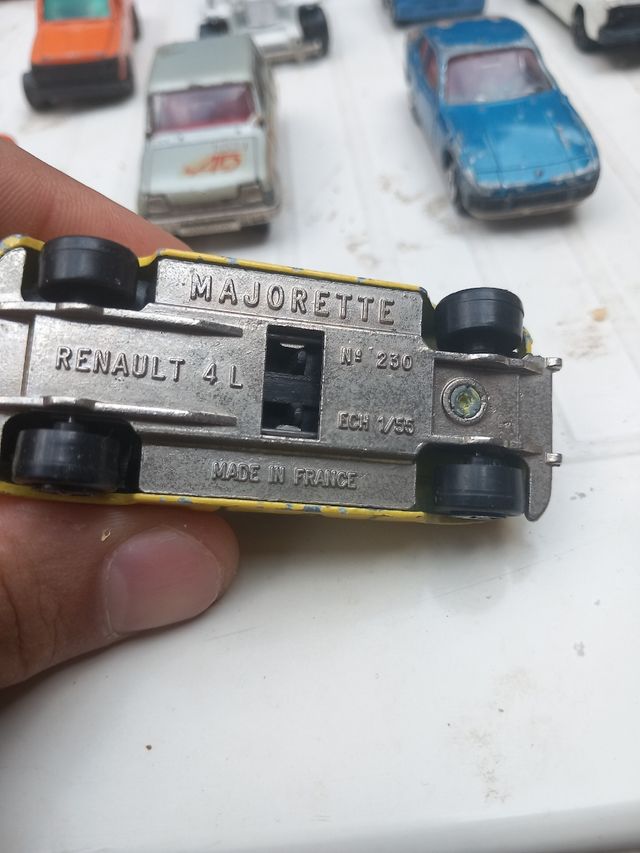2.1 Auto in miniatura