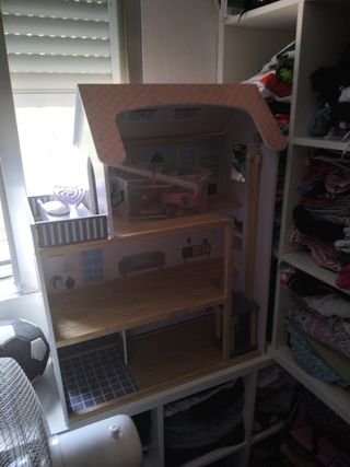 Casa Muñecas Madera + Accesorios