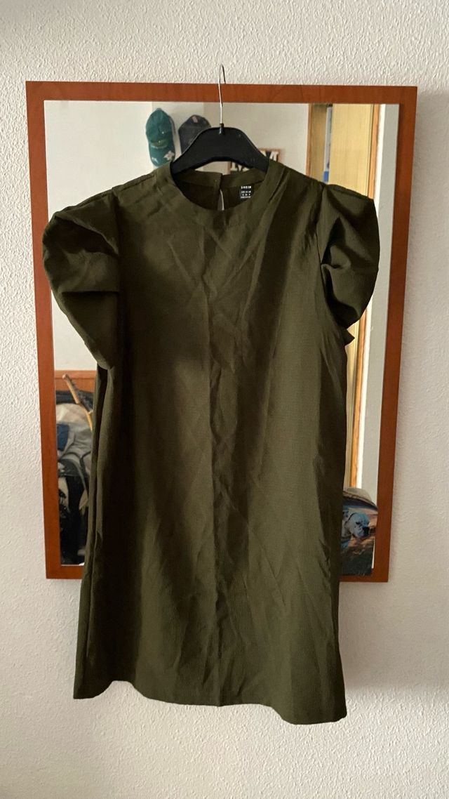Abito estivo verde militare