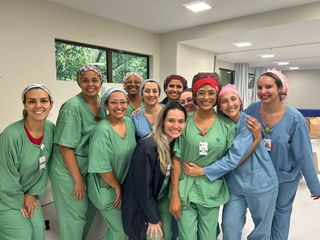 Cuidadora e limpieza