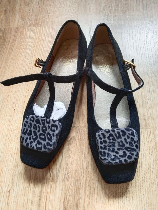 Merceditas negras piel ante 37