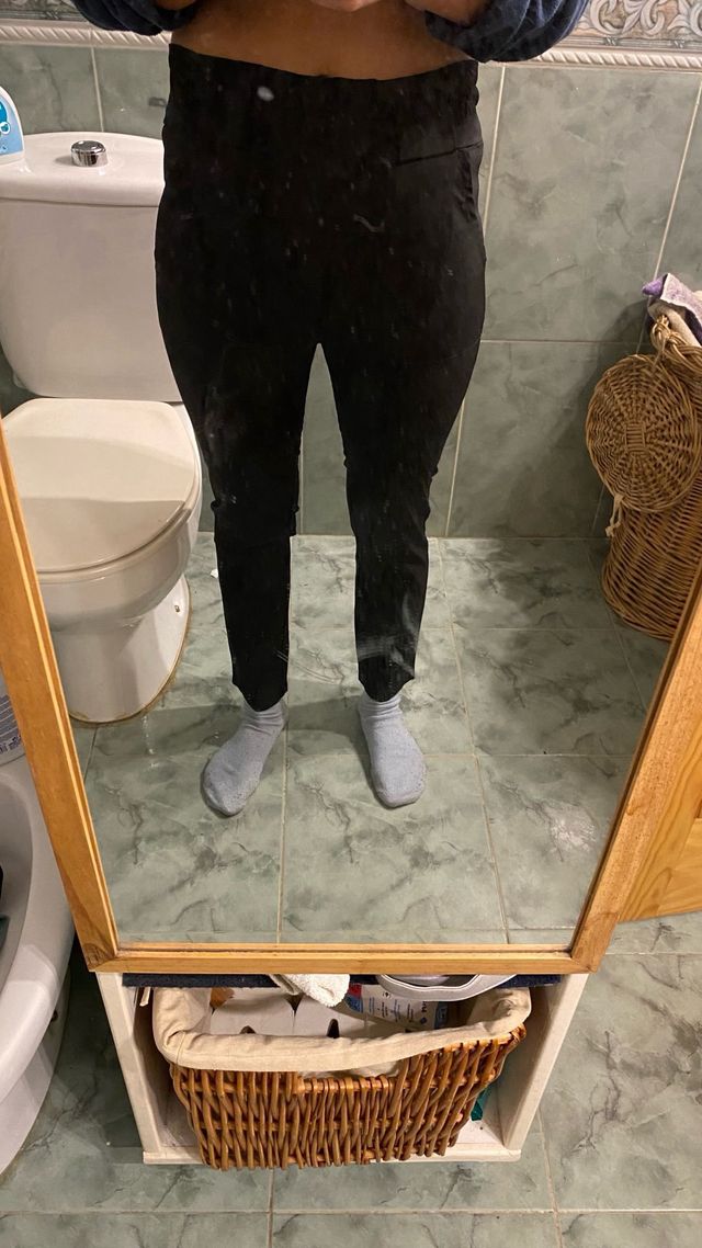 Pantaloni neri alla moda