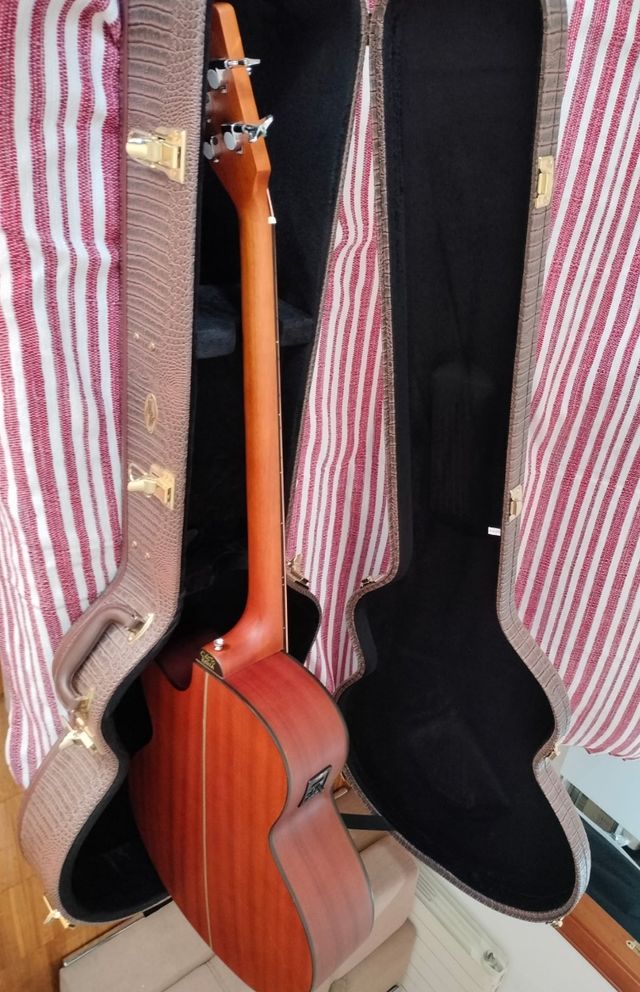 Bajo Acústico Eletrico 5 Cuerdas + Estuche Rigido