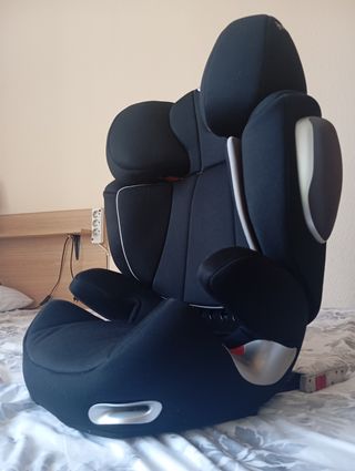 Silla coche Cybex negra