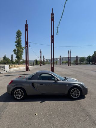 Toyota MR2 2005