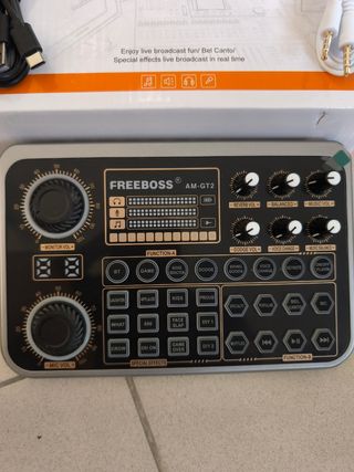 Mesa mezclas Freeboss AM-GT2