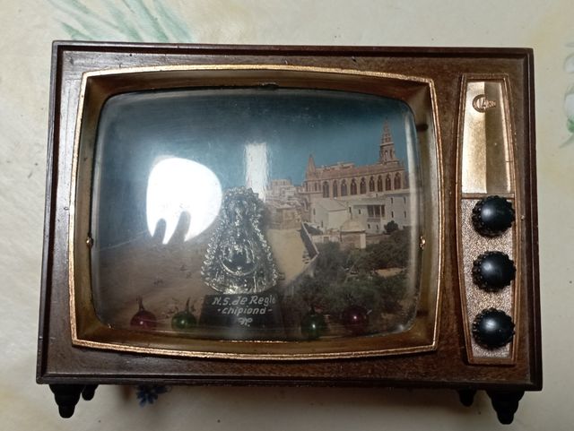 Souvenir TV Virgen de Regla Chipiona