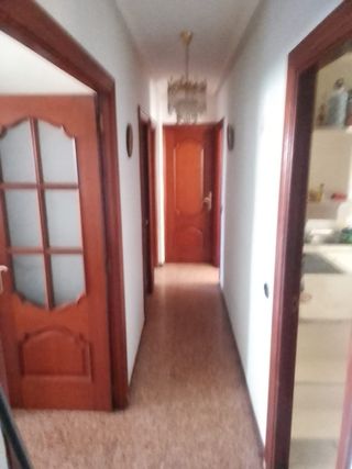 Apartamento 3 hab, 1 baño, 3 terrazas.
