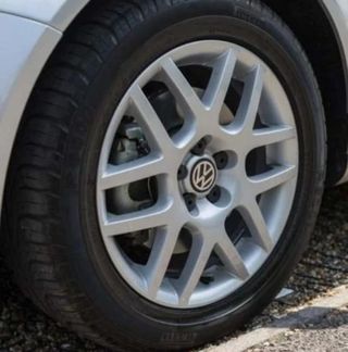 TAPABUJES CENTRO RUEDA VOLKSWAGEN GOLF GTI III IV