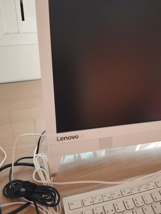 Lenovo IdeaCentre Blanco - PC sobremesa