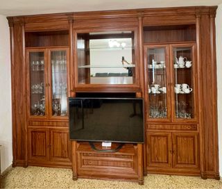 Mueble salón madera - vitrina