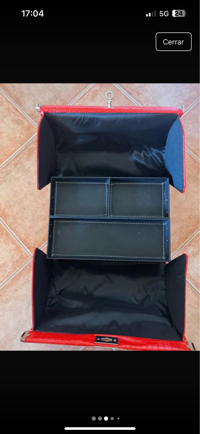 Astuccio per trucco rosso