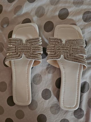 Ciabatte estive bianche con strass